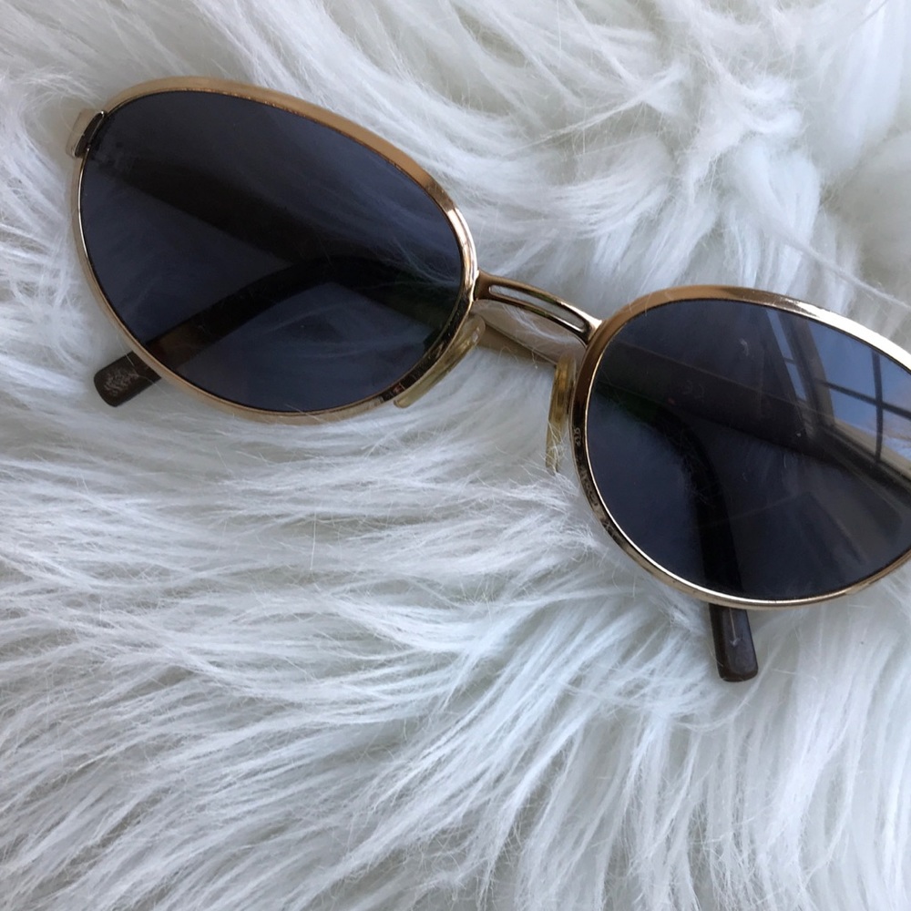 CHANEL Metallic Vintage Sunglasses oval EUC